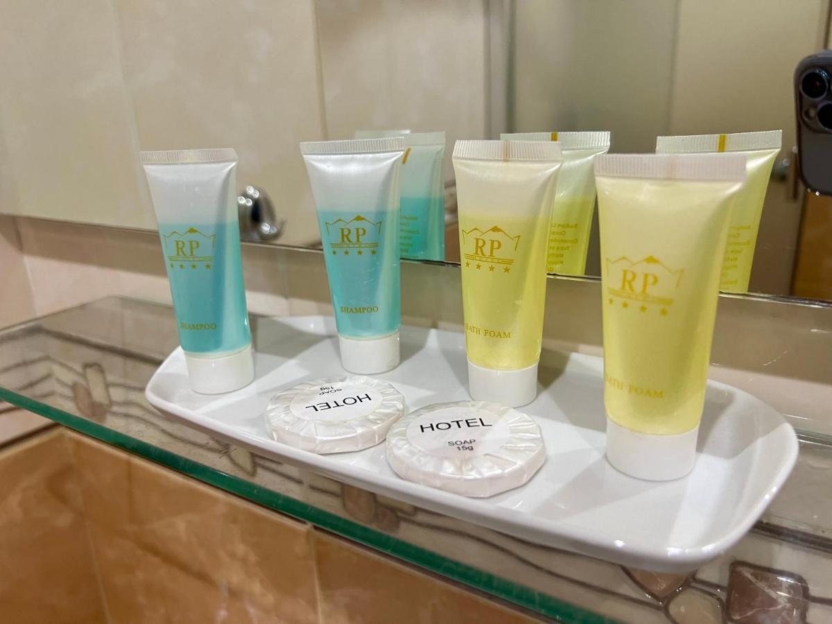 亚美尼亚皇宫酒店 耶烈万 外观 照片